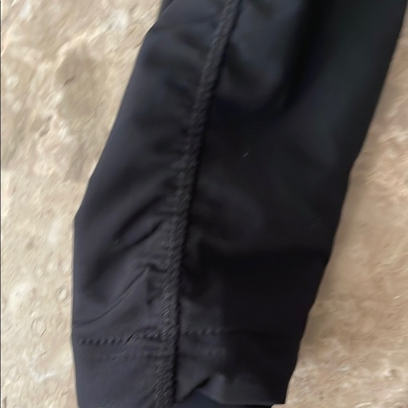 Kirkland Signature woman’s woven pant - Picture 3 of 6